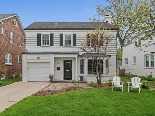 108 17th Street , Wilmette, IL 60091
