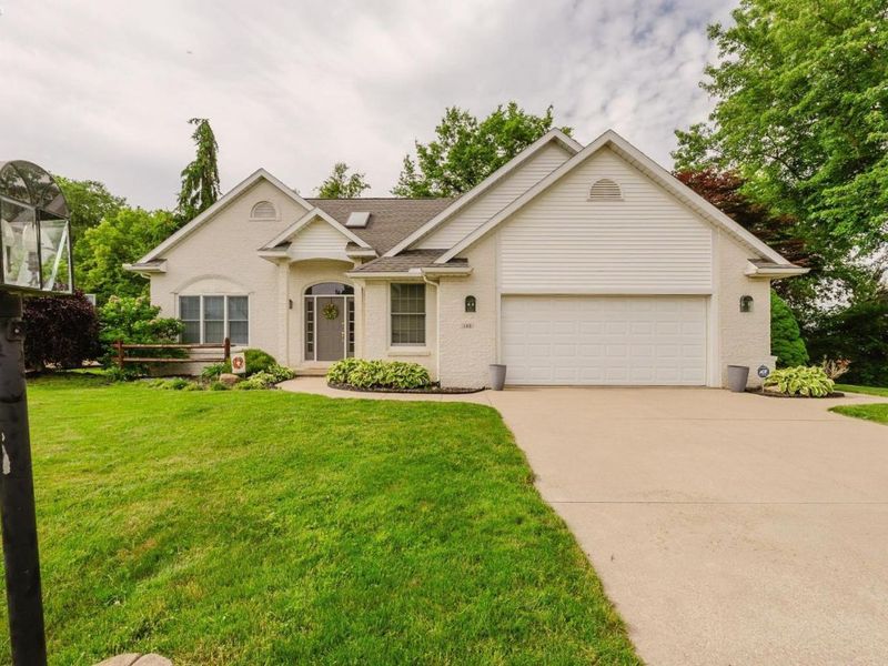 148 Springbrook Drive, Fremont, OH 43420 Photo 3
