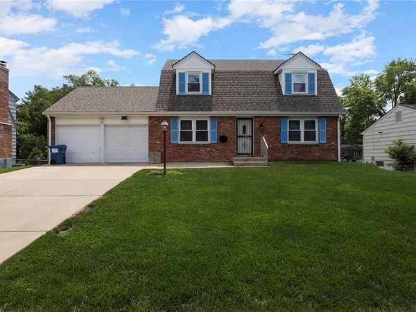 9931 Woodson Drive, Overland Park, KS 66207