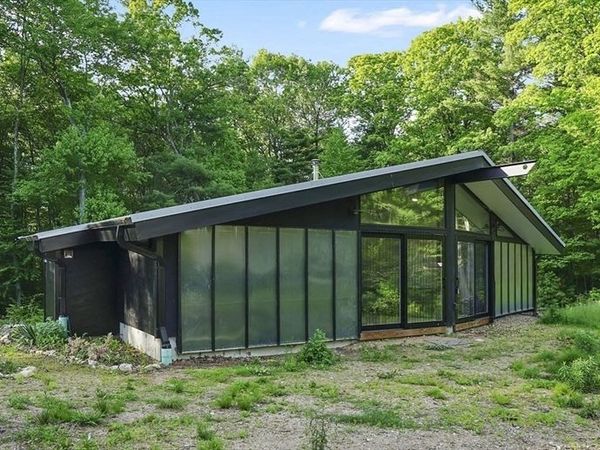 1146 Federal St, Belchertown, MA 01007