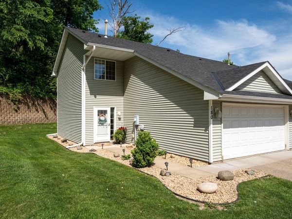 180 Oakmont Lane, Red Wing, MN 55066