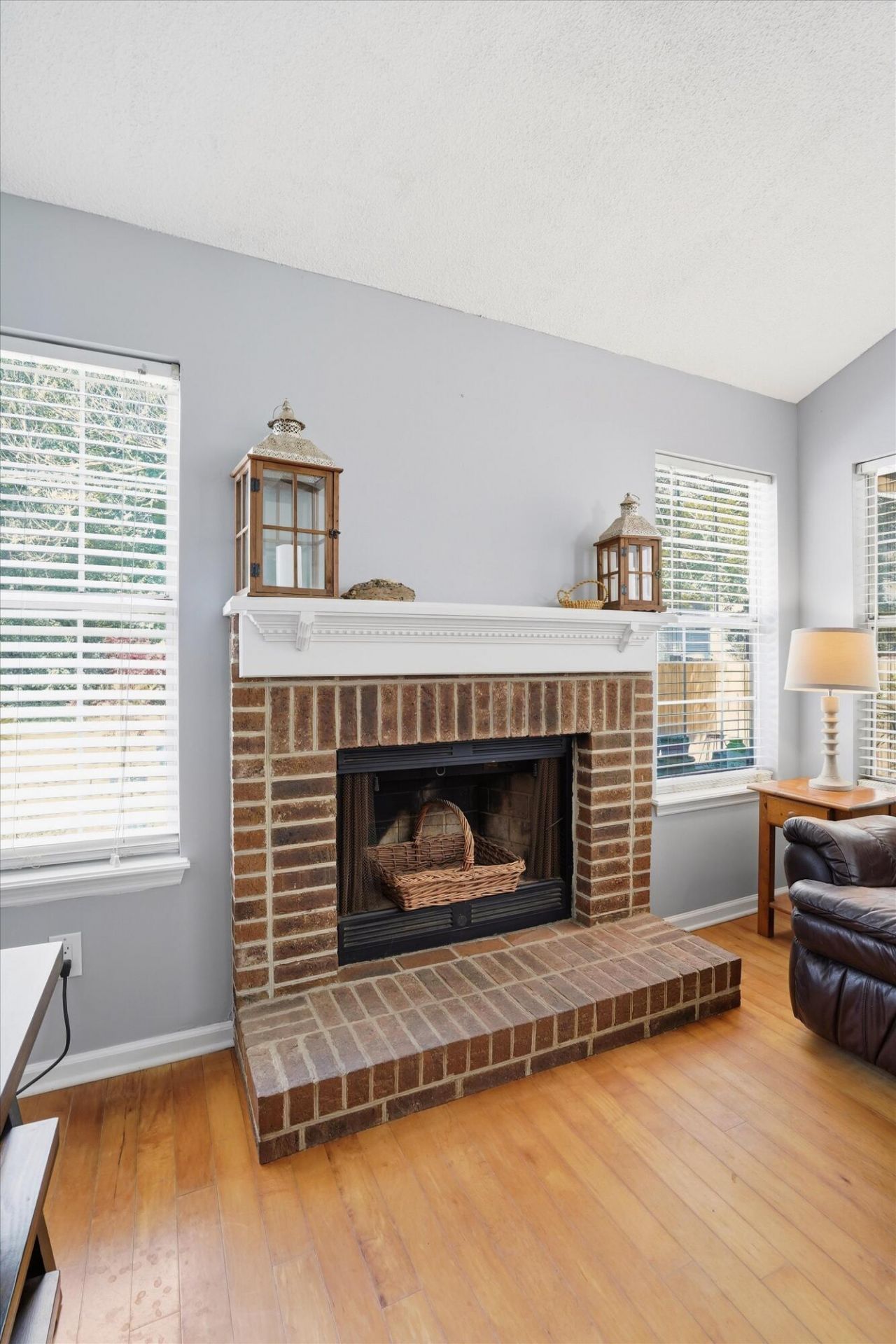 232 Saint Awdry Street Photo 5
