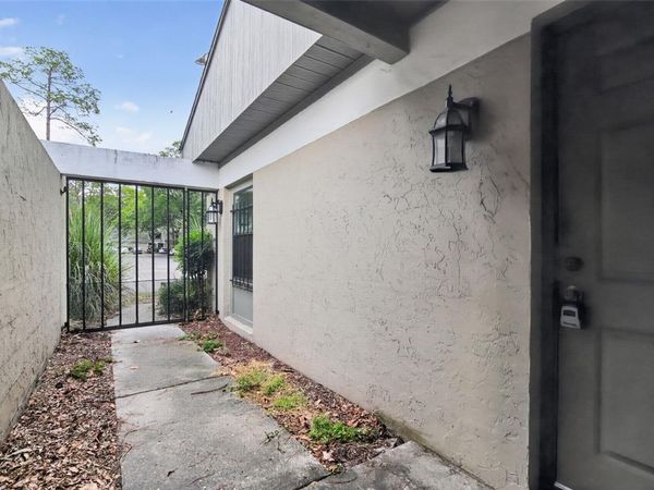 7200 SW 8TH AVENUE , Unit B14, GAINESVILLE, FL 32607