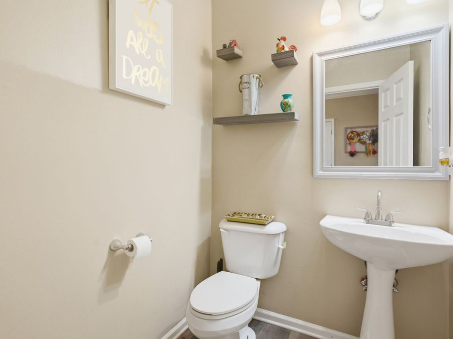 Property Image 8