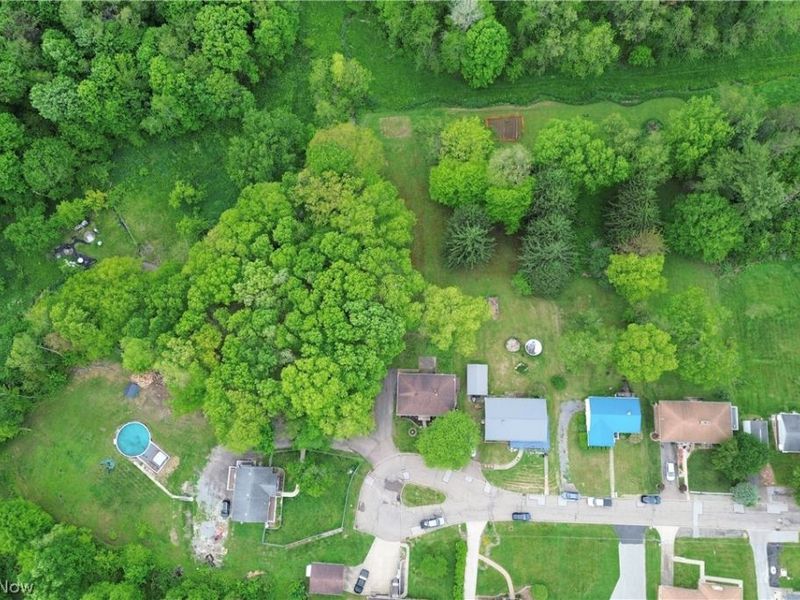 183 Meadow Road, Wintersville, OH 43953 Photo 3