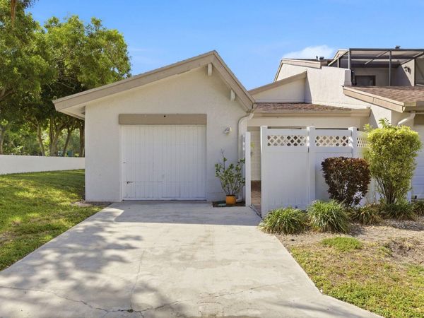 6670 Canary Palm Circle, Unit 16, Boca Raton, FL 33433