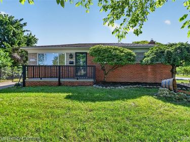 32008 Bunert Road, Warren, MI 48088