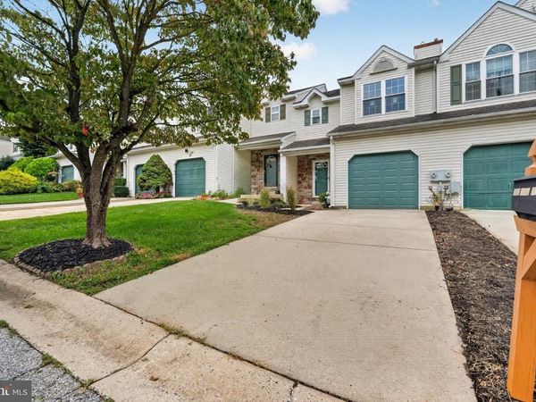 952 GLACKENS LANE, WILMINGTON, DE 19808