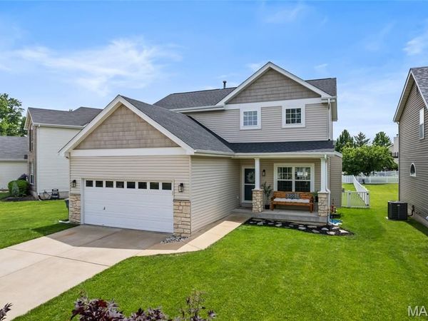 992 Tilestone Drive, O'Fallon, MO 63366