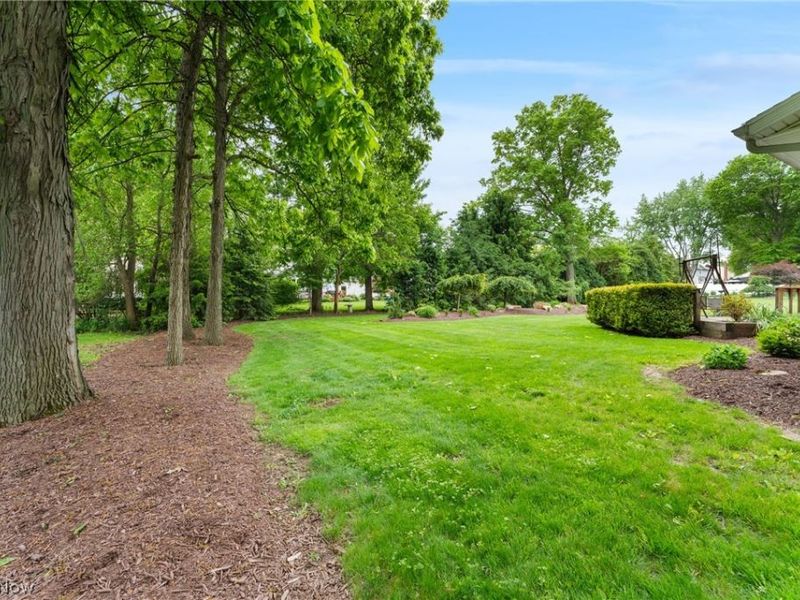 9572 Beryl Street NW, Canal Fulton, OH 44646 Photo 5
