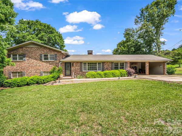 72 McEntire Road , Tryon, NC 28782