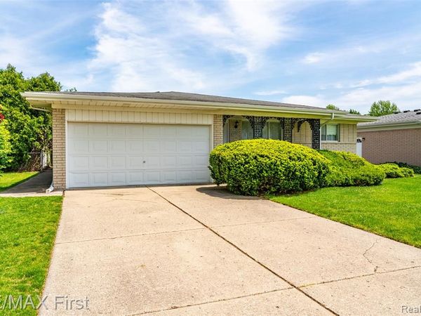 35624 Bonneville Drive, Sterling Heights, MI 48312