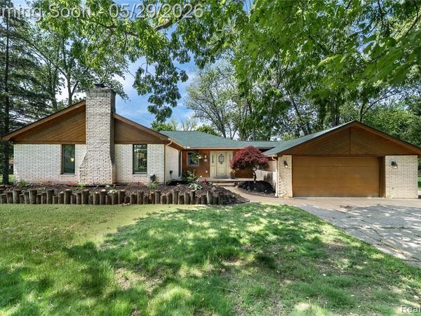 7806 Circle Boulevard, West Bloomfield Twp, MI 48323