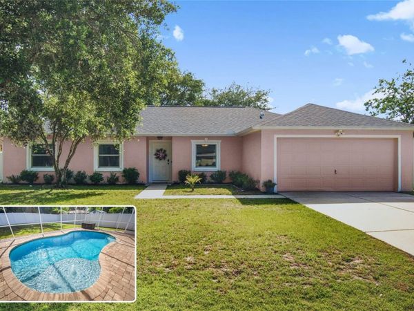 5 BURTON PLACE , PALM COAST, FL 32137