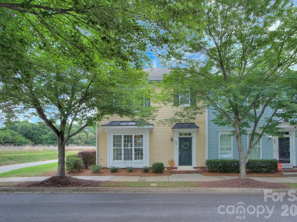 903 White Point Drive, Huntersville, NC 28078