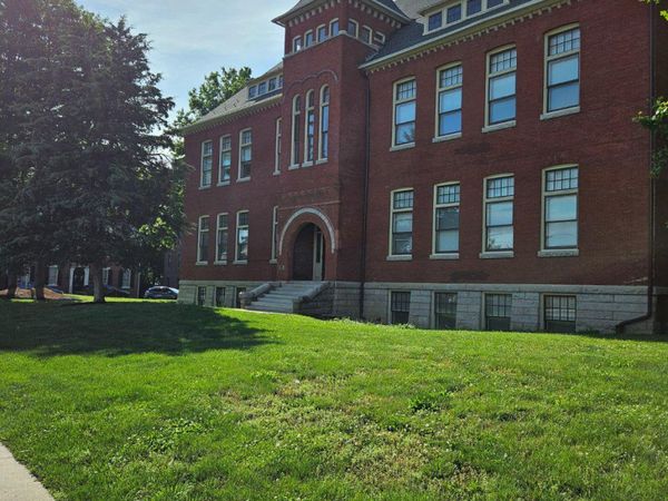 133 W LOCUST STREET, MECHANICSBURG, PA 17055