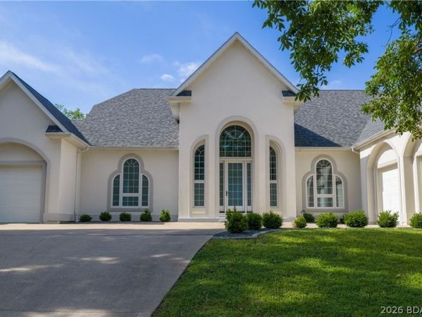 288 Cedar Crest Drive , Lake Ozark, MO 65049