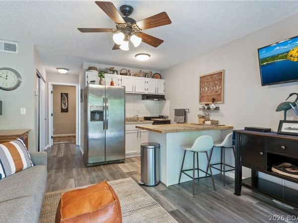 159 Southwood Shores Place , Unit 1B, Lake Ozark, MO 65049