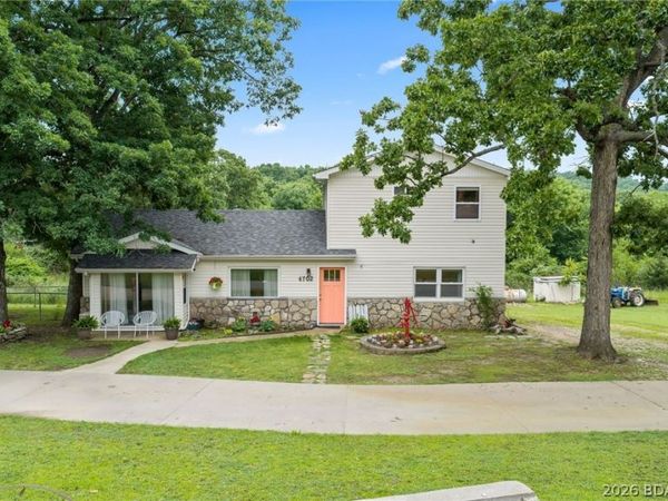 4702 Wilson Drive , Osage Beach, MO 65065