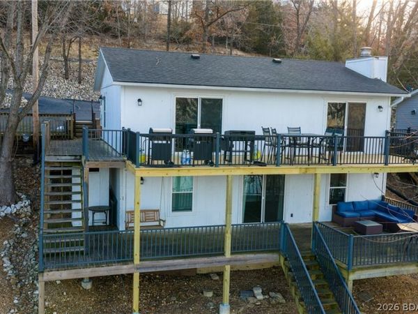501 Ginger Road , Lake Ozark, MO 65049