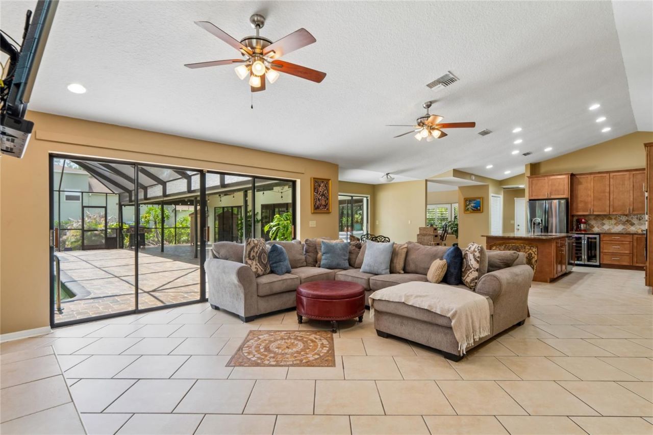 1087 Riverside Ridge, Tarpon Springs, FL 34688 Photo