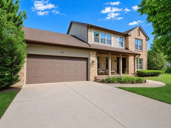 129 N Windsor Circle , Bloomingdale, IL 60108