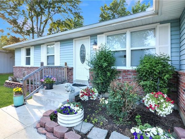 926 Ridge Drive, Warrensburg, MO 64093