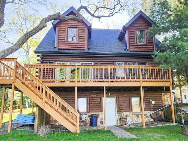 18889 171 st Avenue, Manchester, IA 52057
