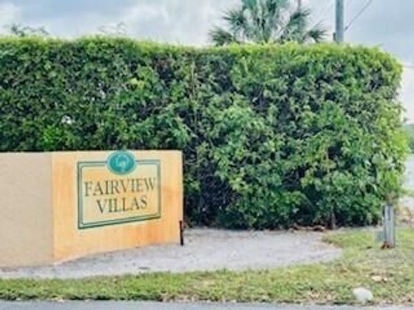 1876 Fairview Villas Drive, Unit 2, West Palm Beach, FL 33406