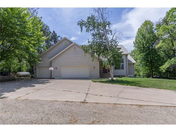 N1698 945th Street, Eau Claire, WI 54701