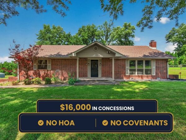 485 N Elm Street, Elm Springs, AR 72762