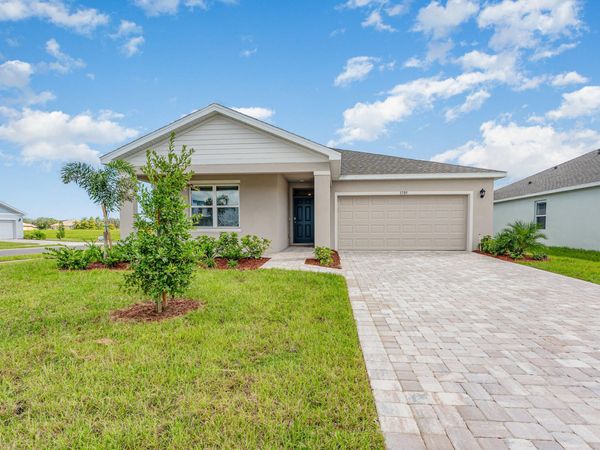 9085 Venetian Square, Vero Beach, FL 32966