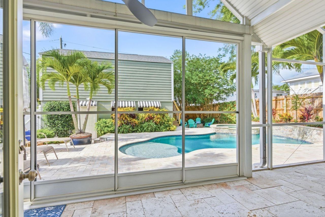 888 16th Avenue N, Saint Petersburg, FL 33704 Photo