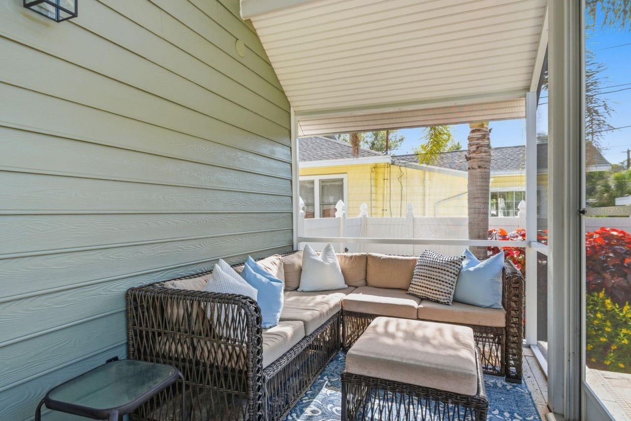 888 16th Avenue N, Saint Petersburg, FL 33704 Photo