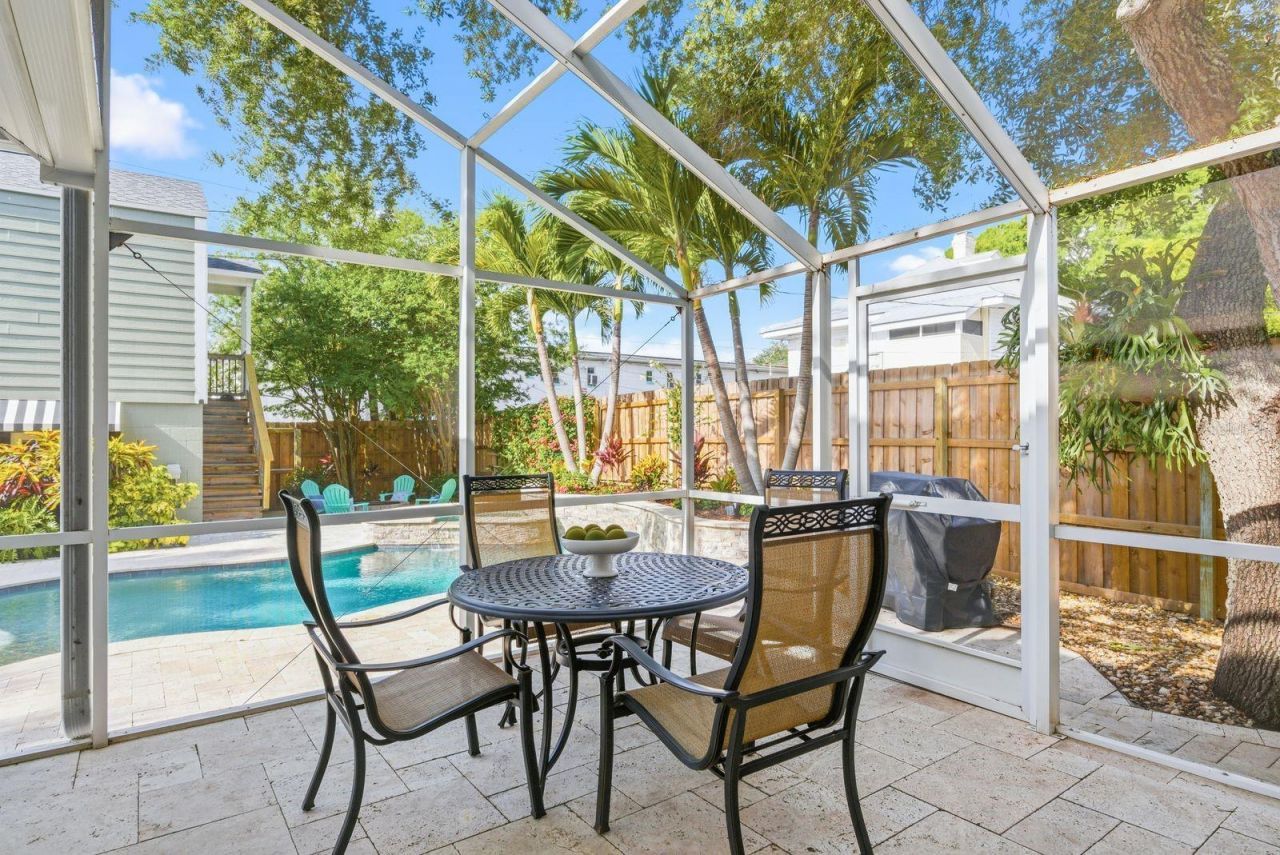 888 16th Avenue N, Saint Petersburg, FL 33704 Photo