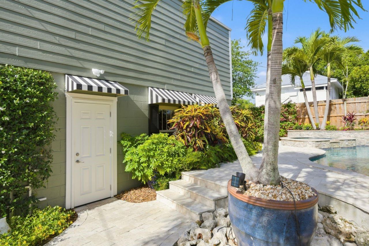 888 16th Avenue N, Saint Petersburg, FL 33704 Photo
