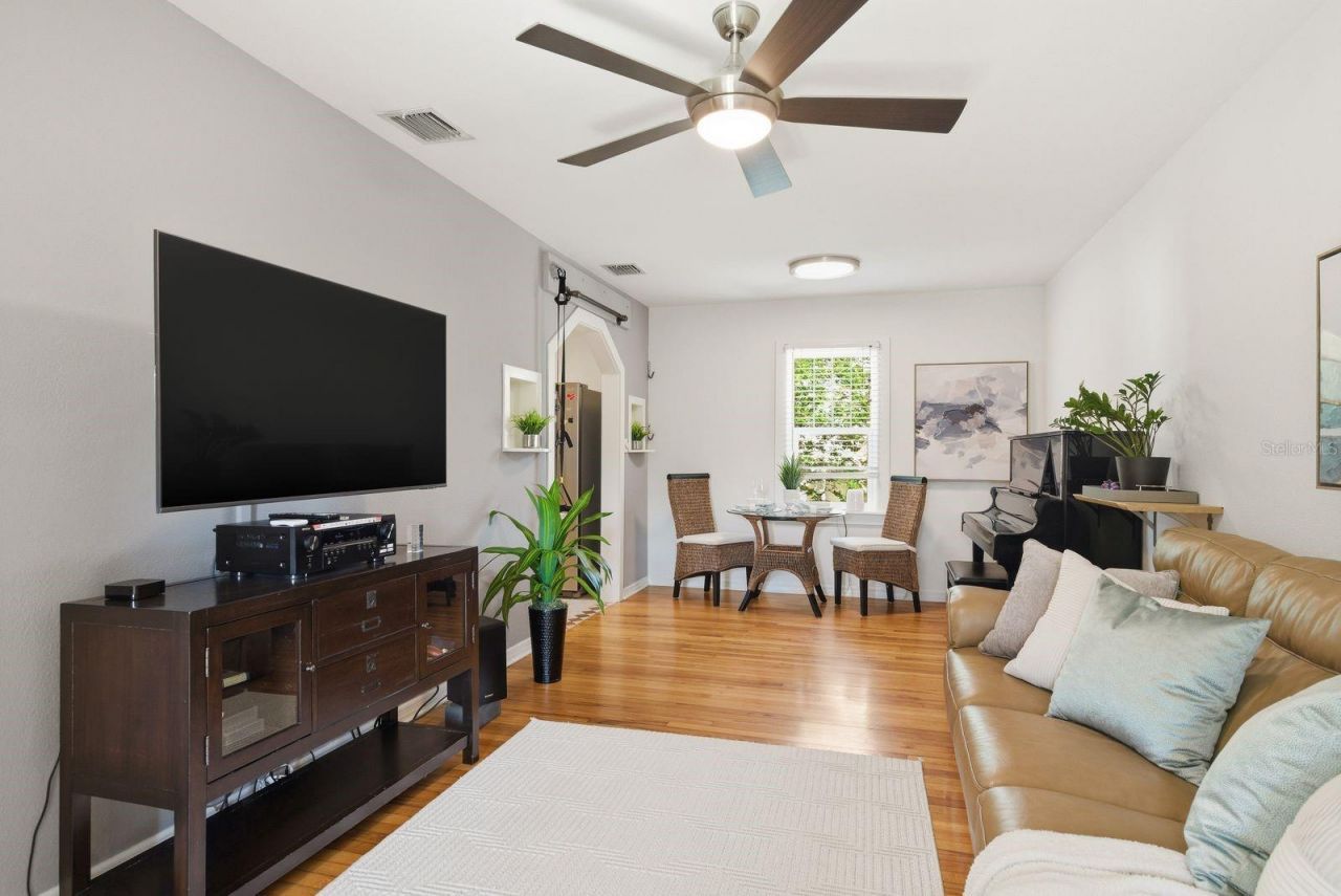 888 16th Avenue N, Saint Petersburg, FL 33704 Photo