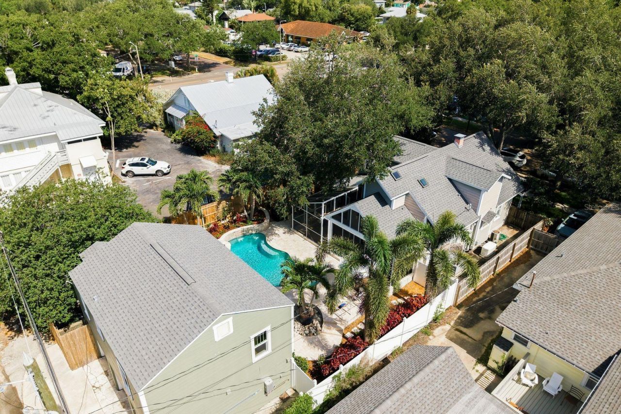 888 16th Avenue N, Saint Petersburg, FL 33704 Photo