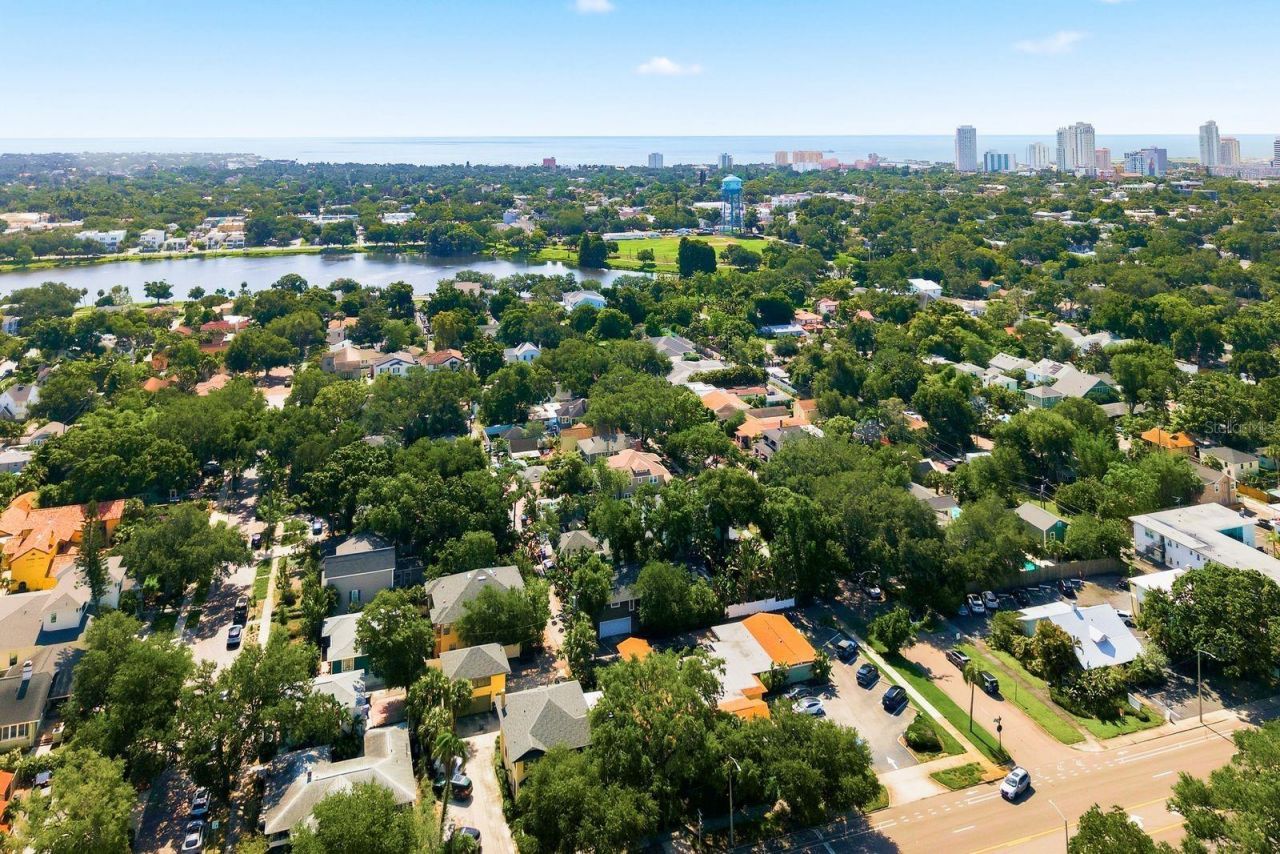 888 16th Avenue N, Saint Petersburg, FL 33704 Photo