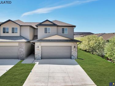 8200 Ventura Place , Lincoln, NE 68505