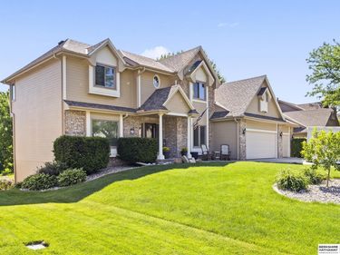 17223 O Street , Omaha, NE 68135