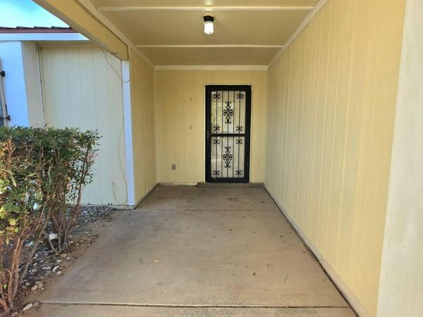 101 Marigold Drive SW, Albuquerque, NM 87124