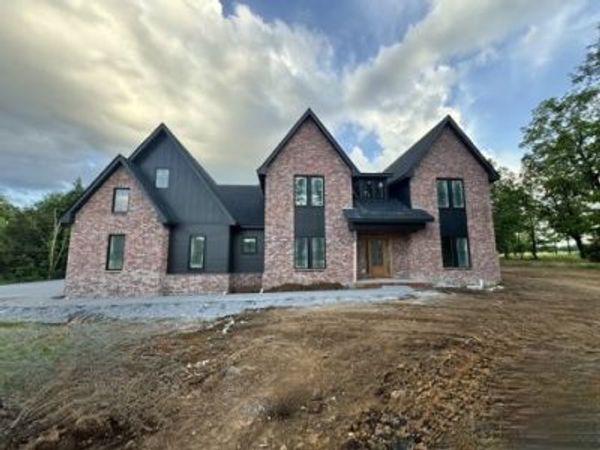 425 Burgess Rd , Mount Juliet, TN 37122
