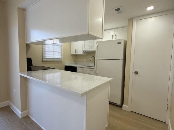 2759 L B Mcleod Road , Unit B, Orlando, FL 32805