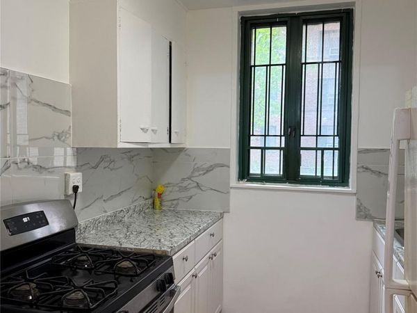 1501 Metropolitan Avenue , Unit MG, Bronx, NY 10462