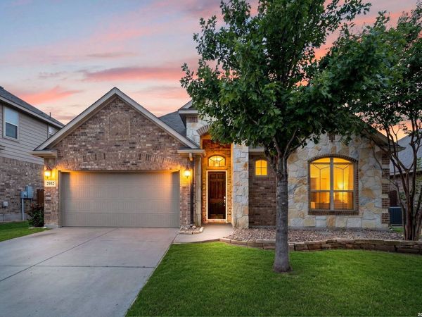 2932 Sunridge Dr, Schertz, TX 78108