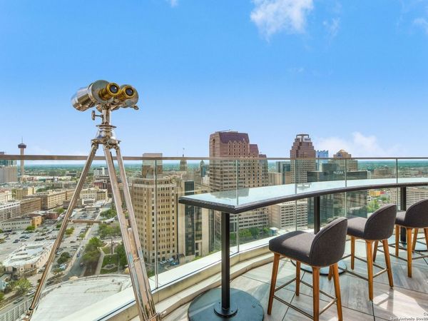 123 Lexington, Unit APT 1703, San Antonio, TX 78205