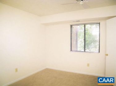 117 TURTLE CREEK RD , Unit 08, Charlottesville, VA 22901