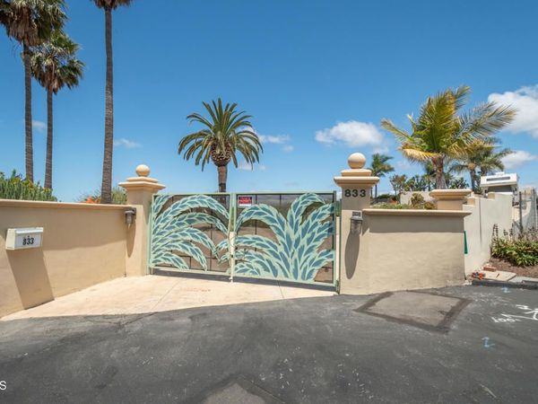 833 W Highland Drive, Camarillo, CA 93010