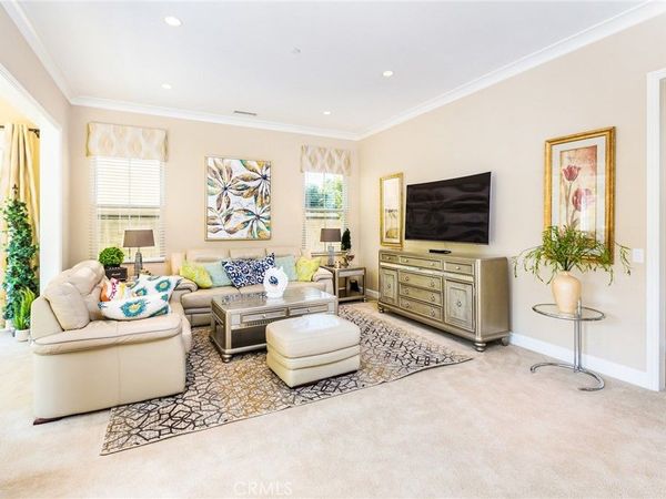 64 Thornapple, Irvine, CA 92620
